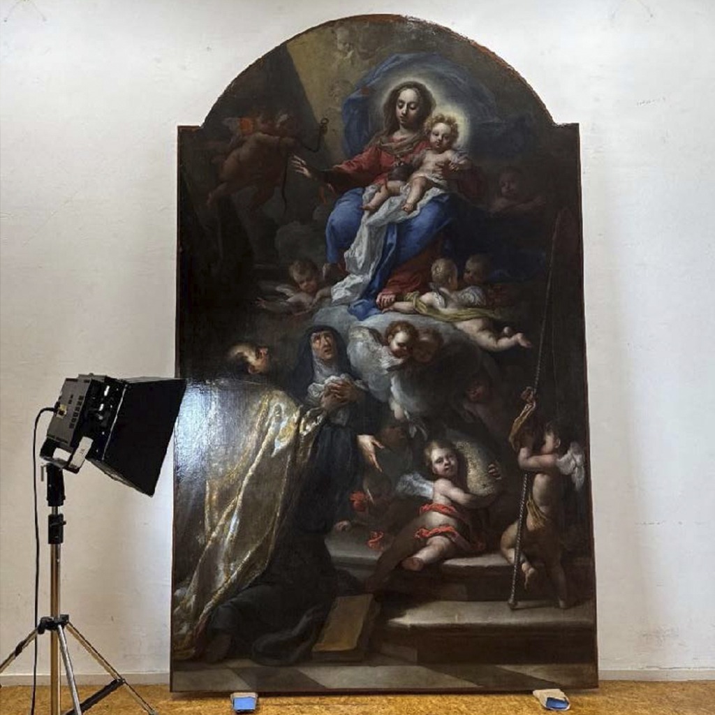 Vierge à la ceinture